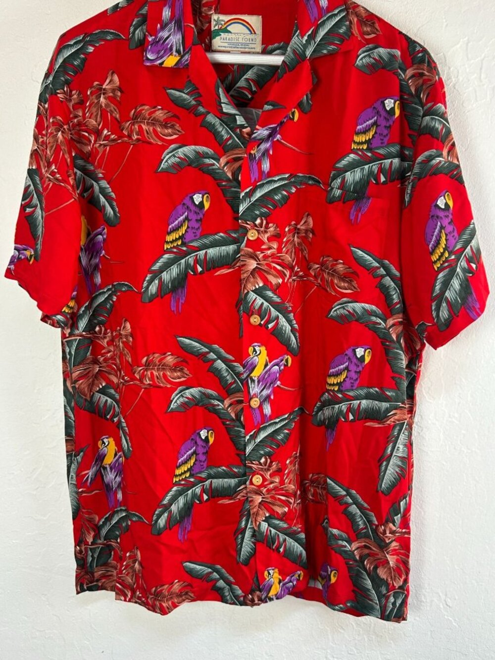 Vintage Paradise Found Mens Hawaiian Shirt Medium Red Button Up Tropical Parrot